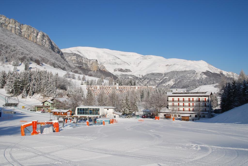 Sport & Family Hotel Bucaneve Brentonico Exterior foto